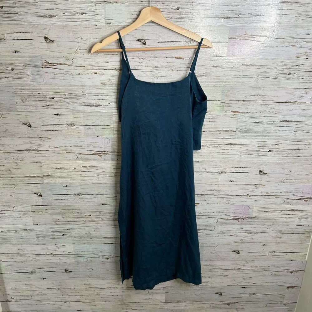 J.O.A. Blue midi wrap dress size small NWT - Picture 9 of 10